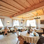 Traube Hotel 3*