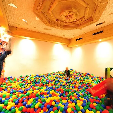 Traube Ξενοδοχείο 3*