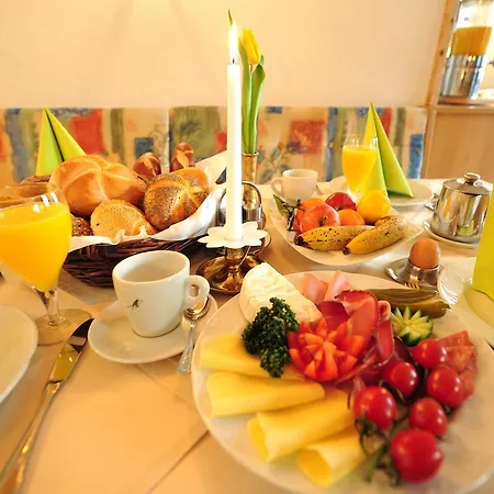 Traube Hotel 3*