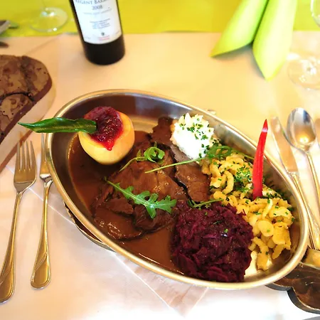 Traube Hotel Fliess