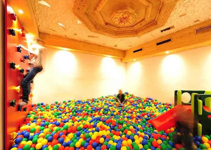 特劳贝酒店 酒店 3*