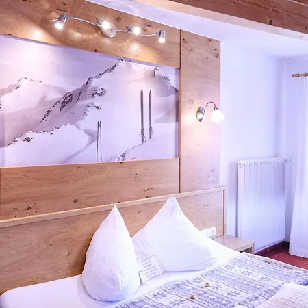 Hotel Traube 3*